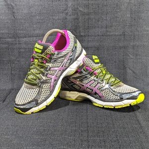 Women's Asics Gel GT-2000 T3P8N sz 9.5